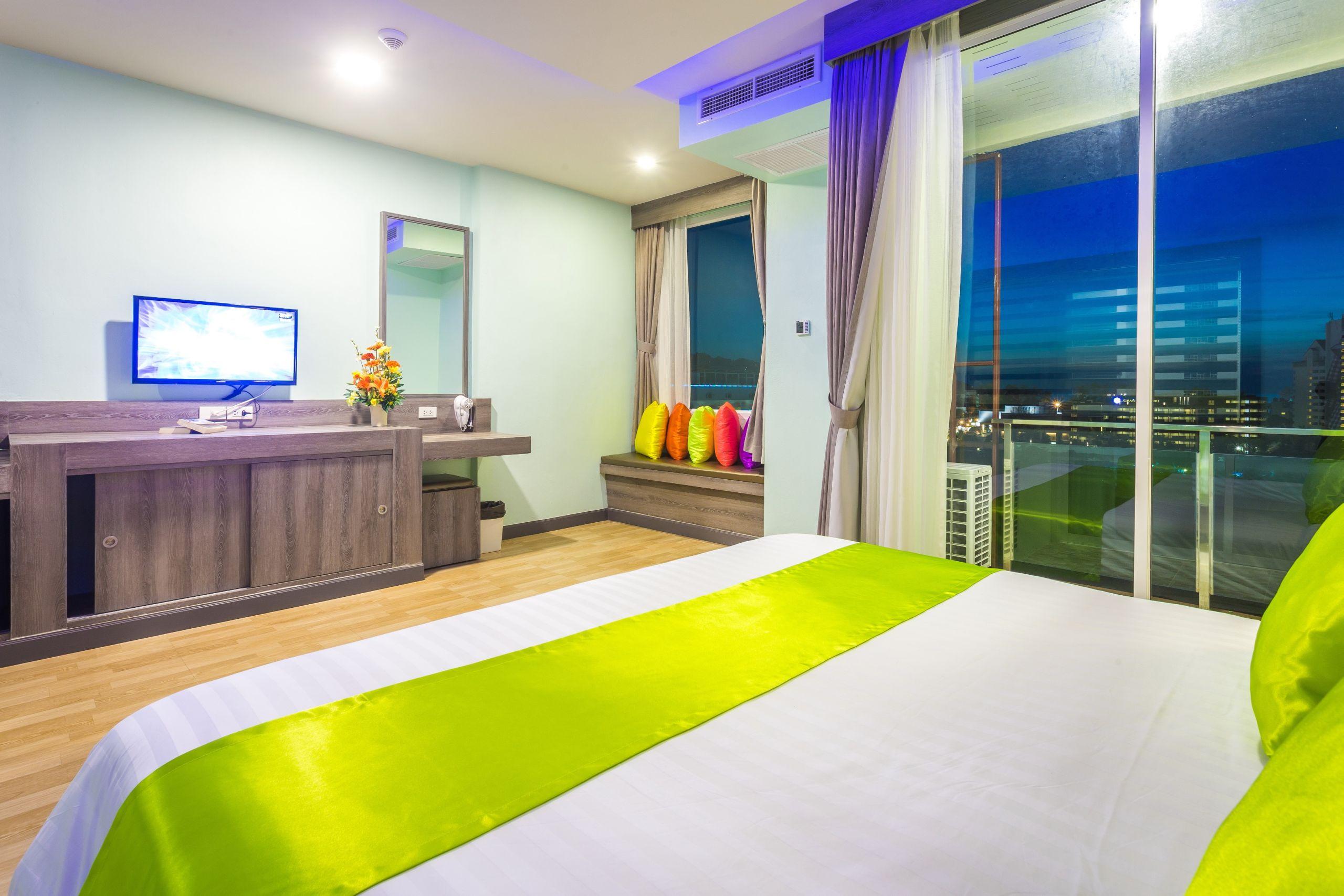 Add Plus Hotel & Spa Patong Eksteriør billede